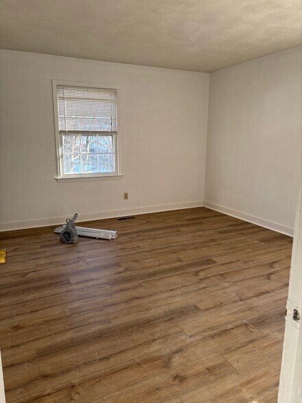 Building Photo - 2806 Newton Ct