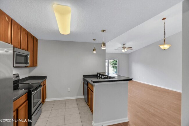 Building Photo - 7051 Deer Lodge Cir