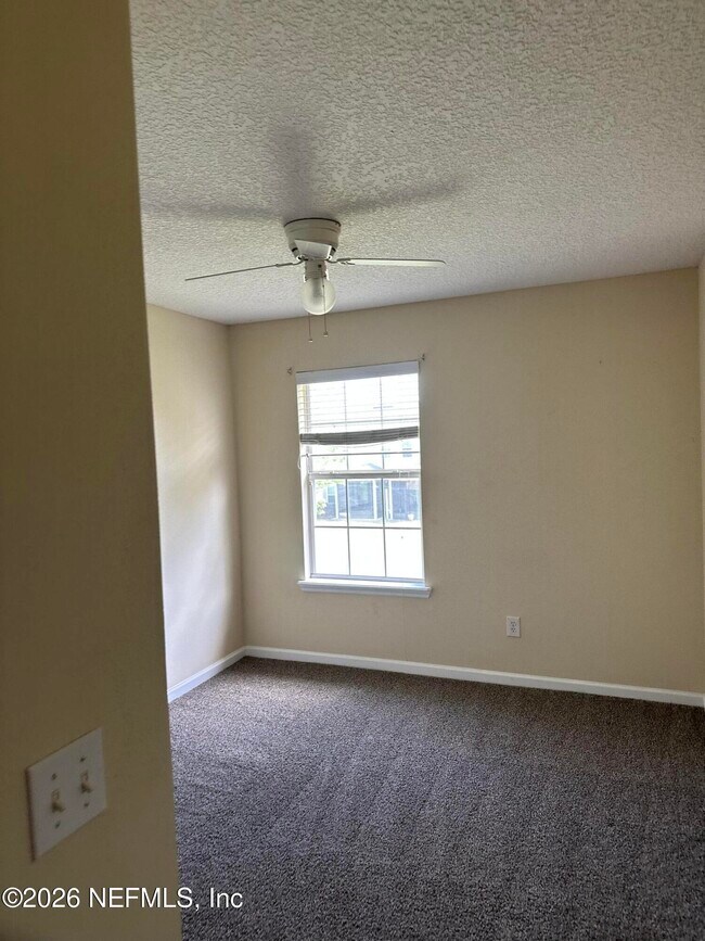 Building Photo - 3727 Creswick Cir