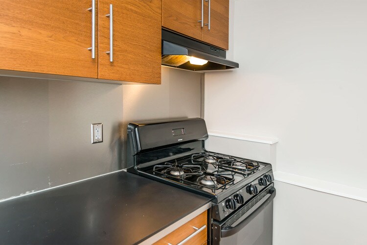 Building Photo - 137 Garfield St