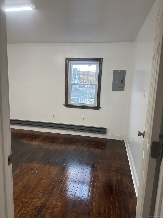 Building Photo - 18 Depot St