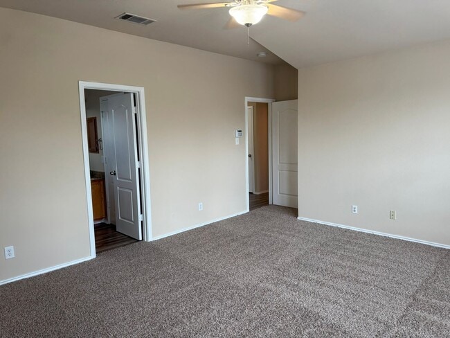 Building Photo - 9061 Clearwood Pth