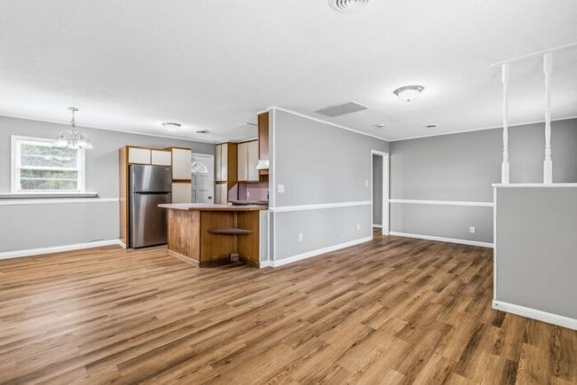 Building Photo - 4652 S Holden Rd