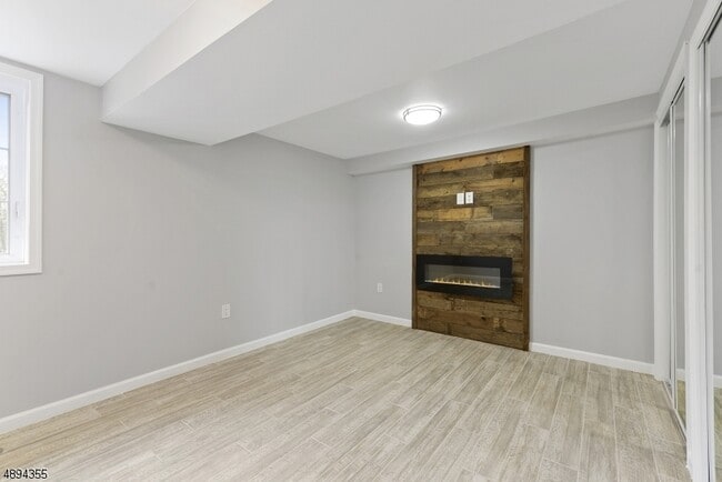 Building Photo - 499 New Brunswick Ave