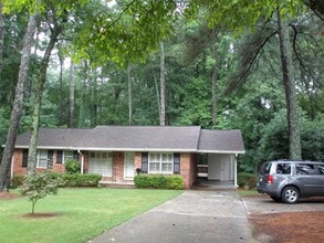 Building Photo - 3962 Chamblee Dunwoody Rd