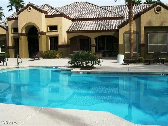 Building Photo - 5055 W Hacienda Ave