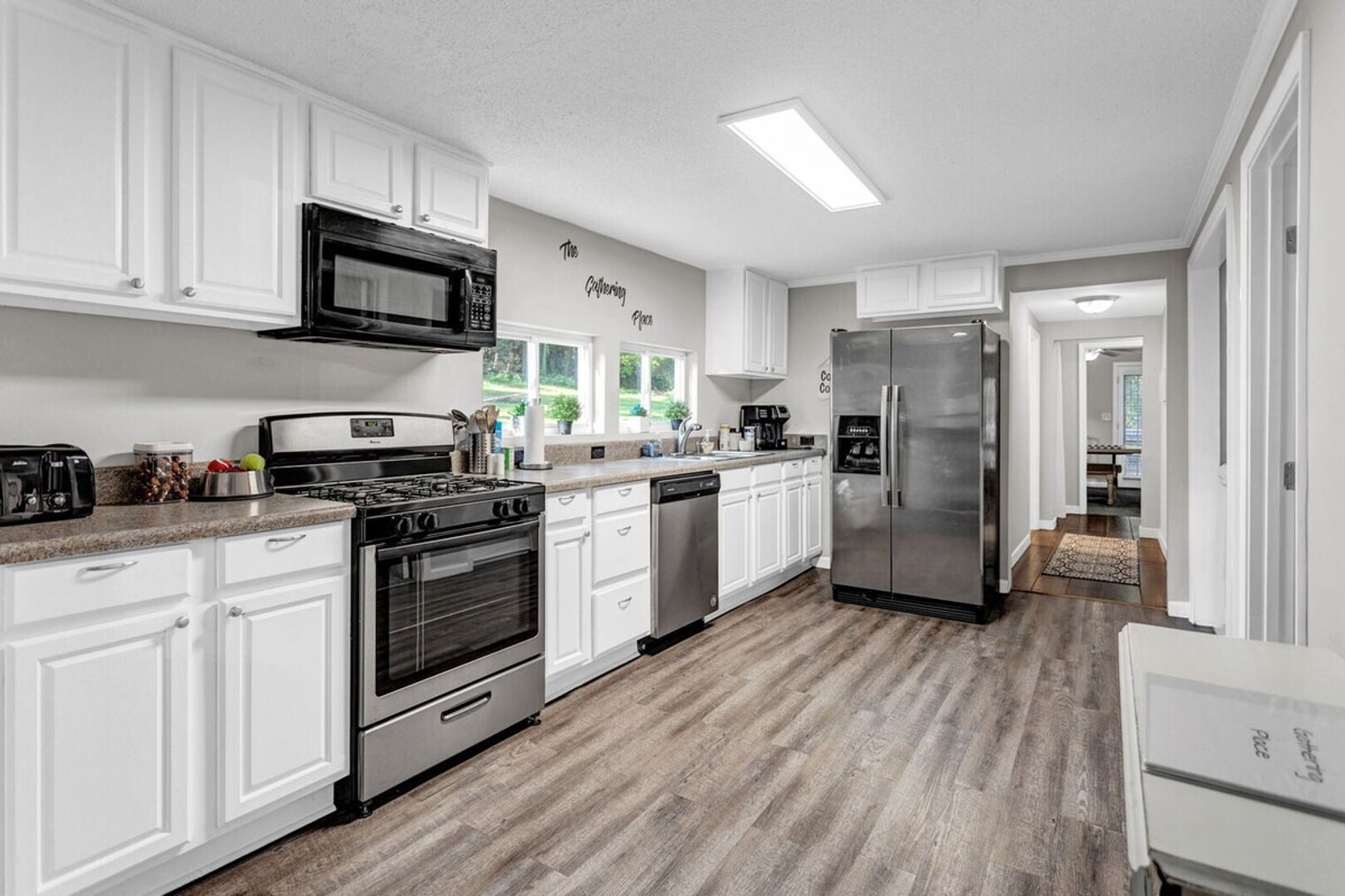 Building Photo - 4497 McLain Cir