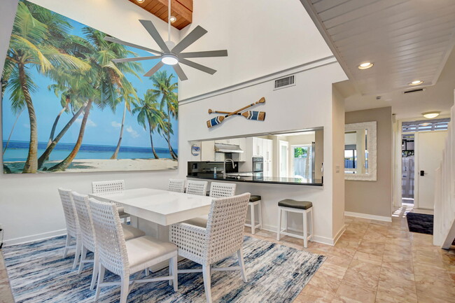 Building Photo - 3543 S Ocean Blvd