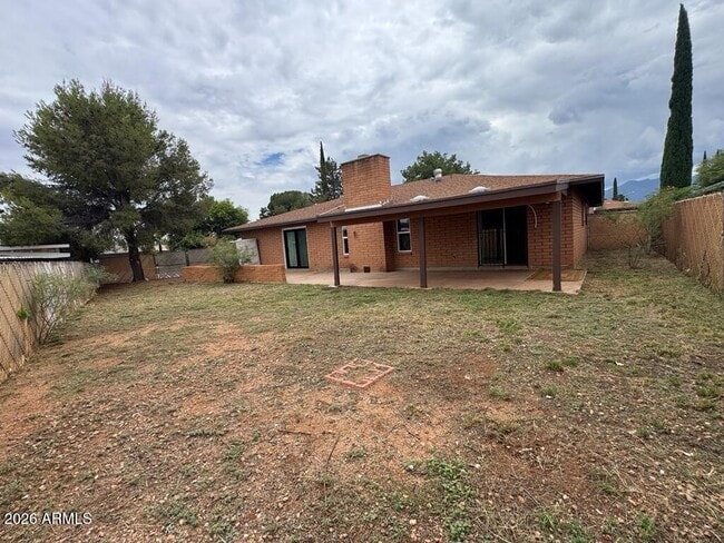 Building Photo - 1281 N Catalina Dr