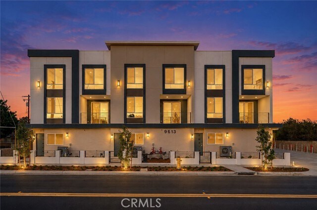 Building Photo - 9613 Juniper Ave