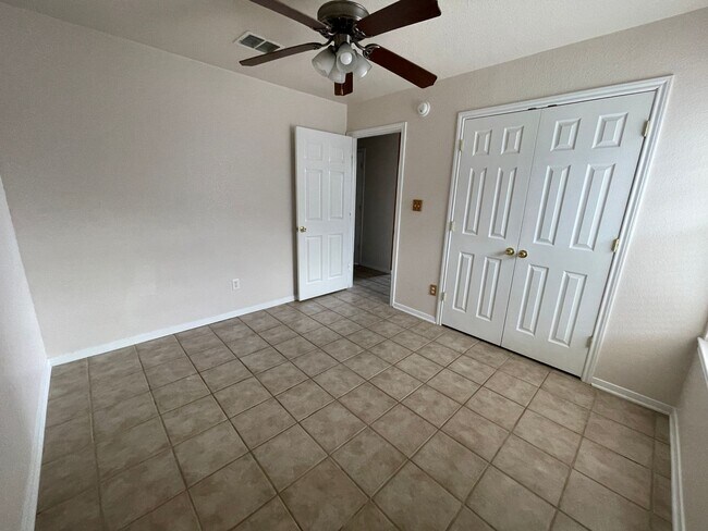 Building Photo - 3-Bedroom House for Rent in Killeen, TX
