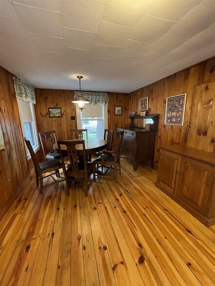 Building Photo - 65 Sebago Rd