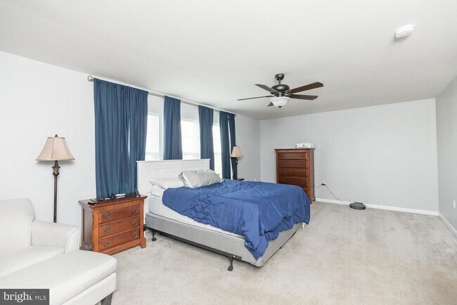 Building Photo - 155 Schramm Lp
