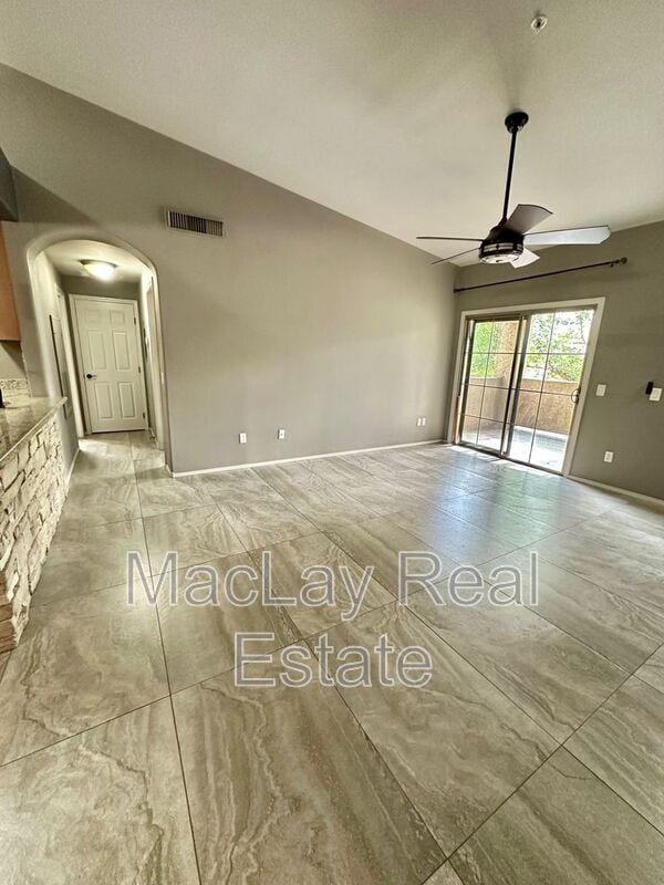 Building Photo - 10136 E Southern Ave