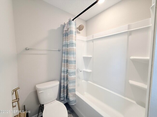 Building Photo - 878 Cedar Slough Dr