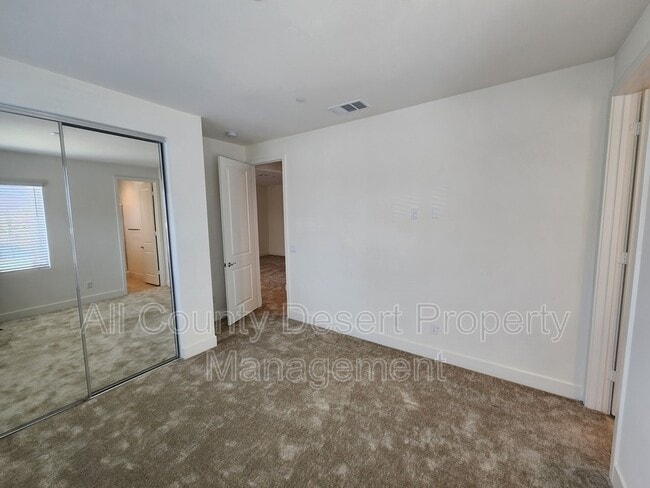 Building Photo - 43345 Passagio Lago Way