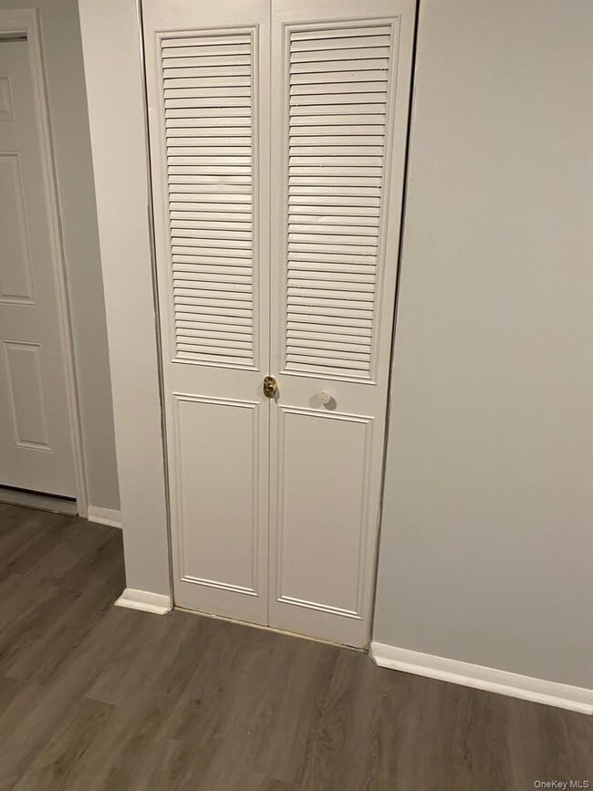 Building Photo - 149-65-149257 257th St