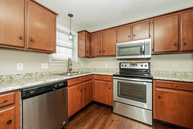Building Photo - 6404 Wildgrove Dr