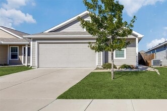 Building Photo - 742 Trestle Dr