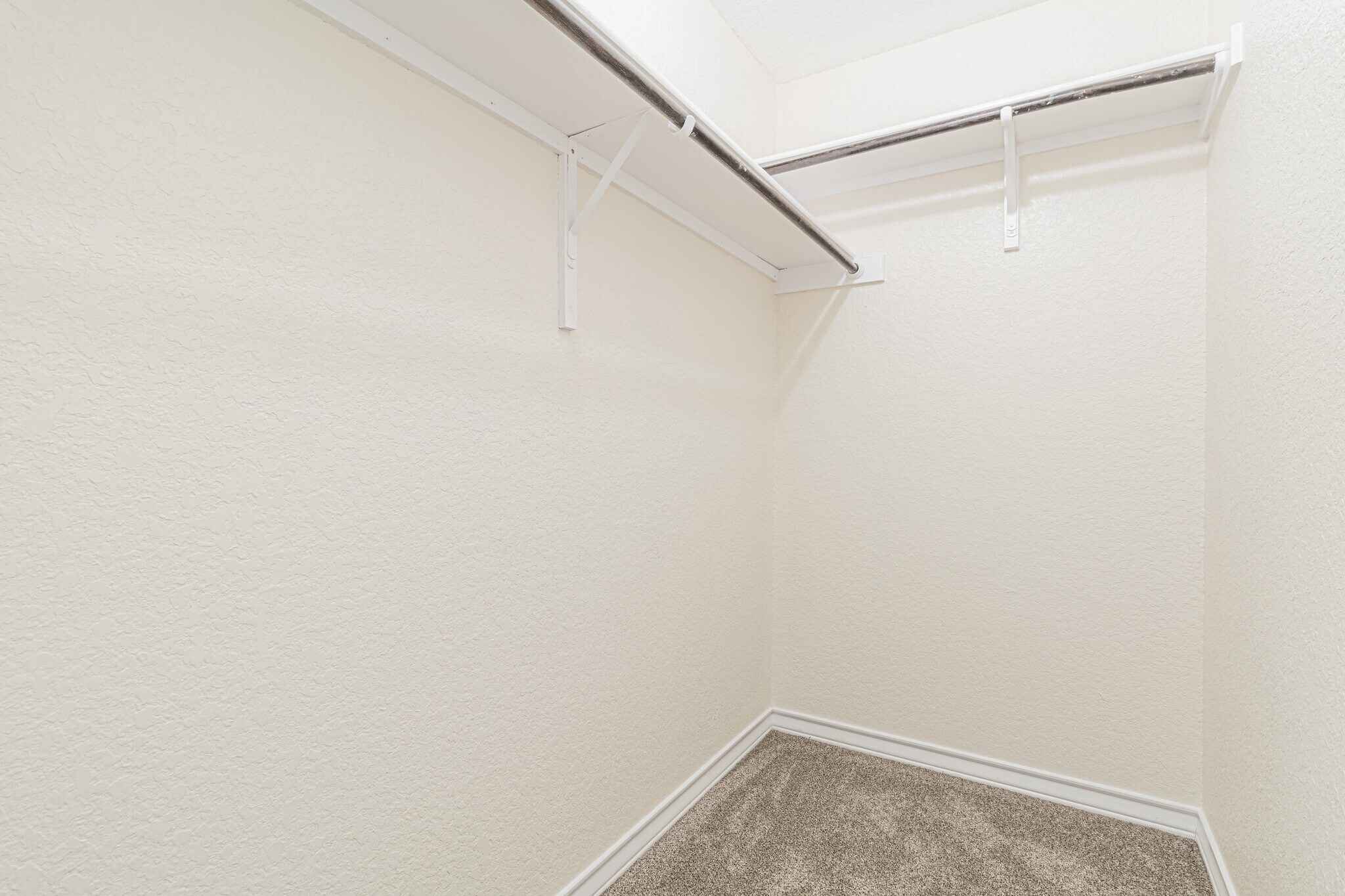 Building Photo - 11427 Creek Eagle