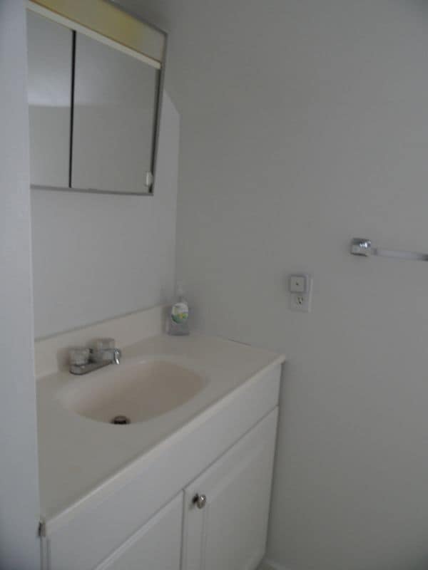 Building Photo - 33 Mettler St