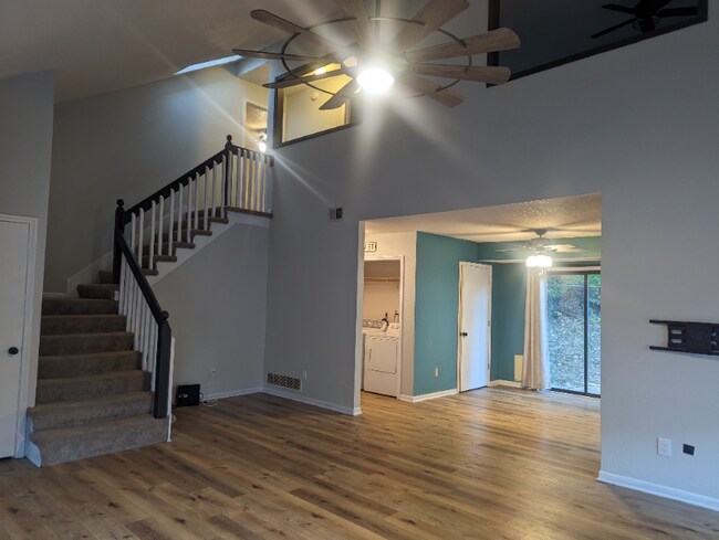 Building Photo - 5209 Countryside Ln