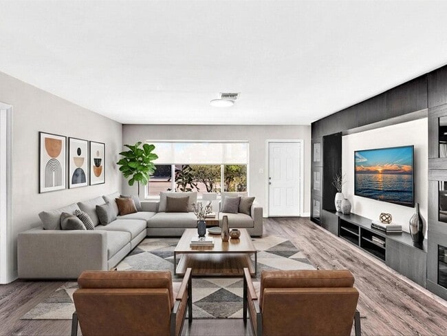 Building Photo - 54 SW 16th St