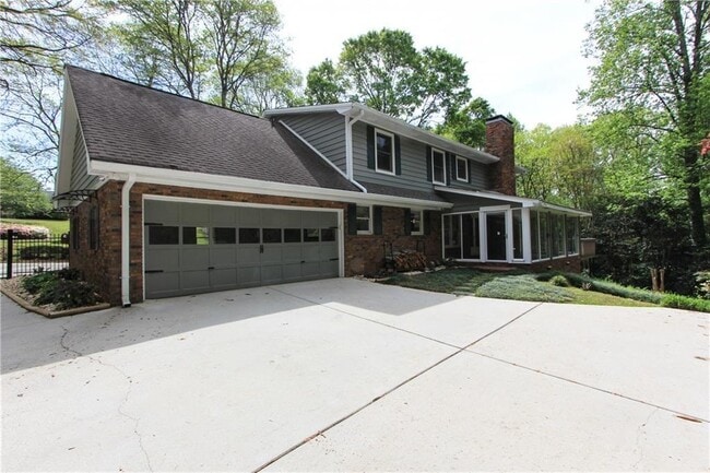 Building Photo - 1365 Timberland Dr