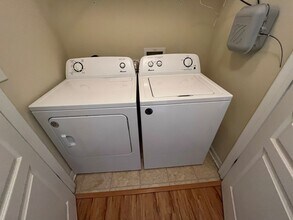 Building Photo - 14-1414 Jones