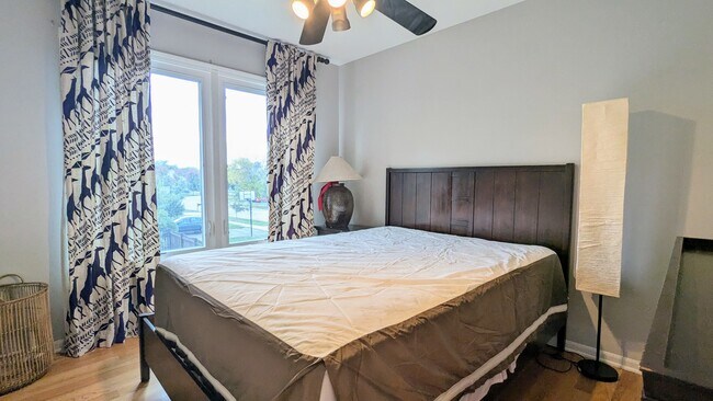 Building Photo - 14 Nicolette Ave