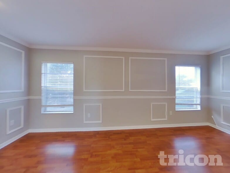 Building Photo - 2511 Brownwood Dr