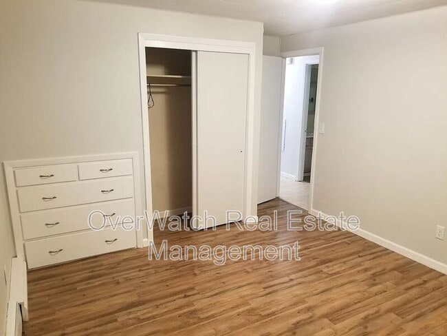 Building Photo - 3740 Winterset Dr