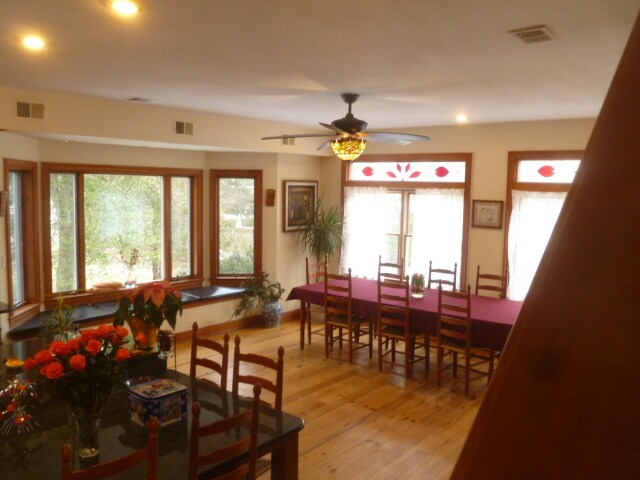 Building Photo - 324 Little Falls St