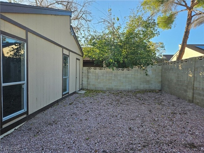 Building Photo - 6226 Don Gaspar Ave