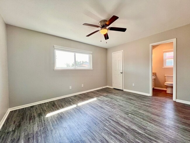 Building Photo - Beautiful one story home in Rosenberg, TX