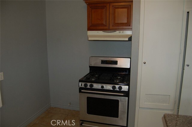 Building Photo - 422 W Palm St