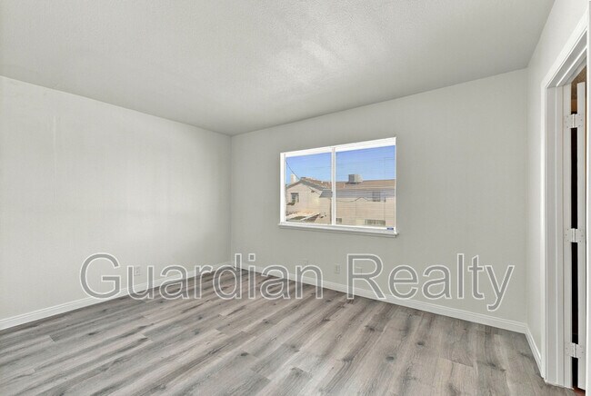 Building Photo - 4248 Tara Ave