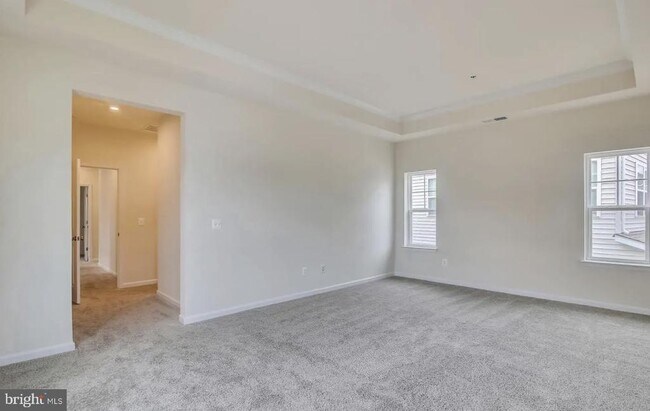 Building Photo - 1113 Saxton Dr