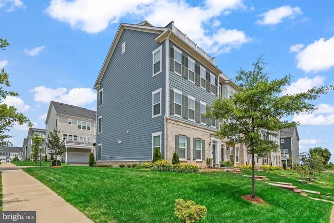 Building Photo - 1680 Dunnington Pl