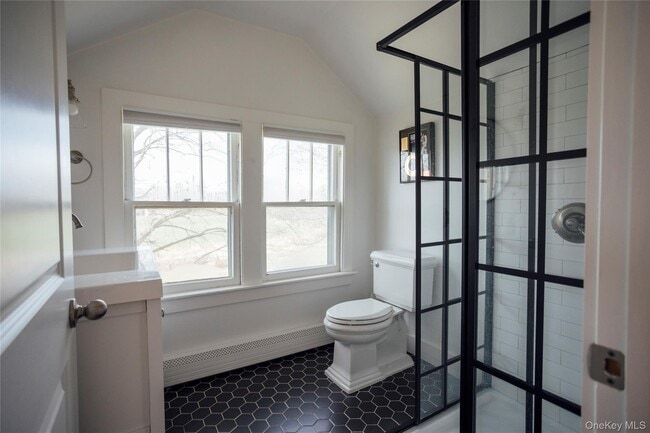 Building Photo - 422 County Rte 9