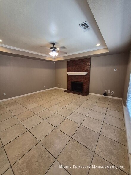 Building Photo - 2113 SW 59th Ave