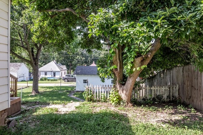 Building Photo - Remodeled 2-Bedroom Bungalow with Detached Garage & Large Backyard