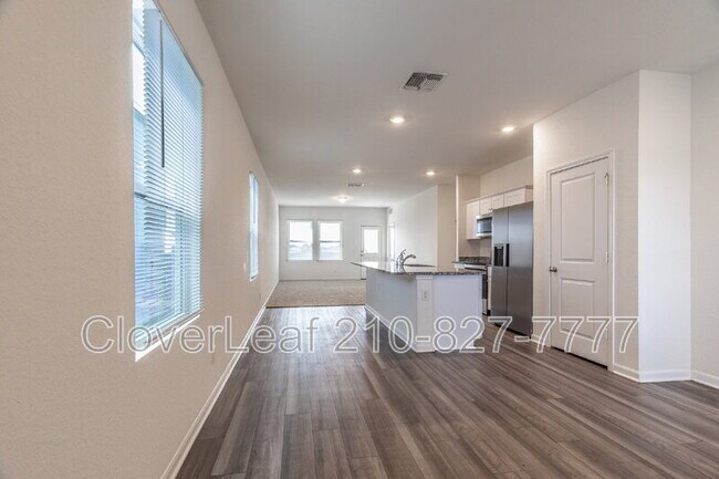Building Photo - 8360 Falcon Meadow Dr