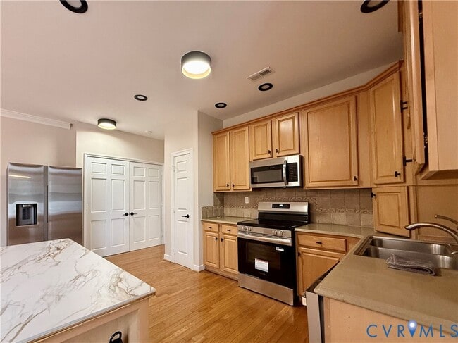 Building Photo - 1355 Hawkins Wood Cir