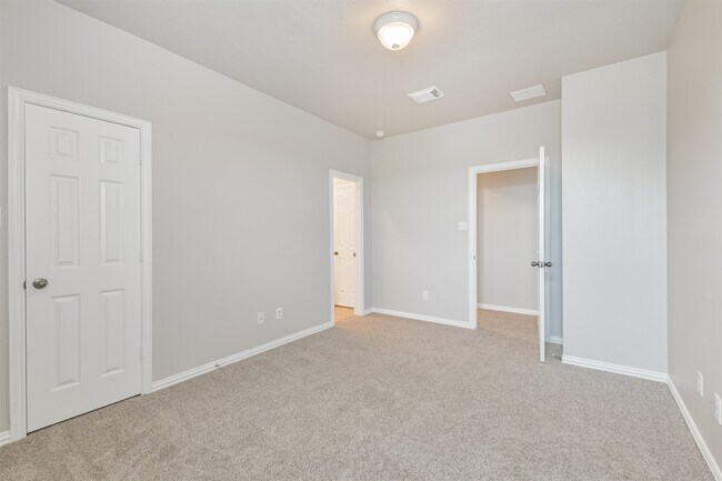 Building Photo - 6 Cordella Pl