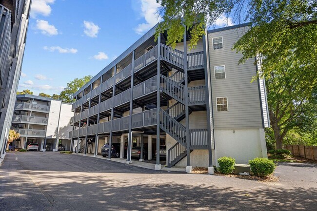 Building Photo - Fully Renovated 2BR/2BA Condo for Rent – P...
