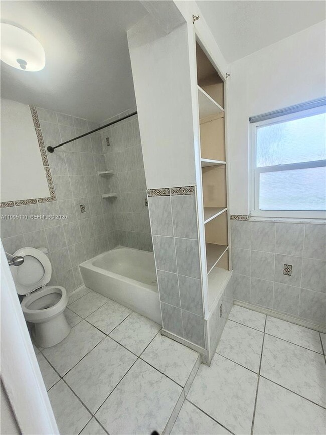 Building Photo - 22028 Acapulco Ct