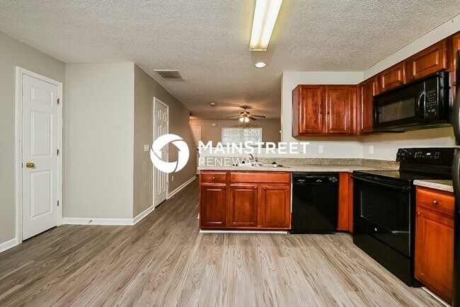 Building Photo - 3 Bedroom Pet-Friendly Home in McDonough, GA with Main Street Renewal
