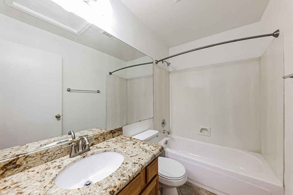 Building Photo - 7706 W Tonto Dr