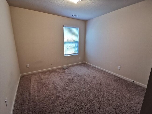 Building Photo - 11 Darling Ln